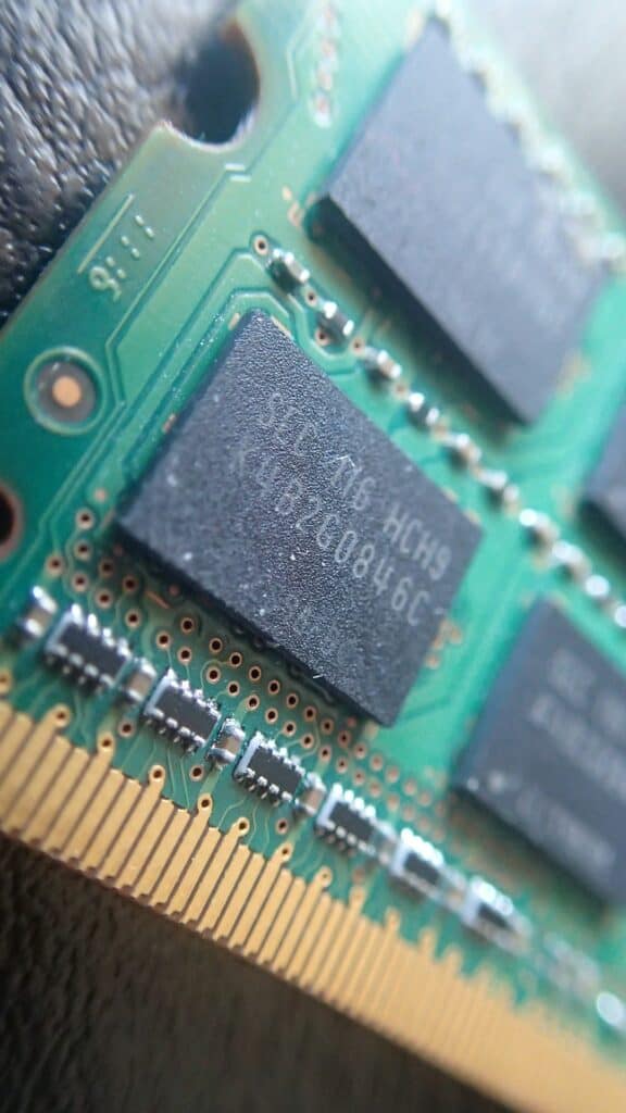 Laptop memory card